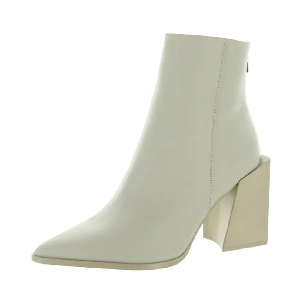 Steven Madden Tish Ankle Boot in Bone Leather